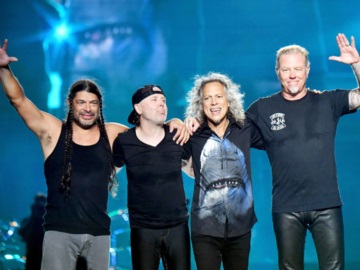 Οι Metallica δωρίζουν 100.000 δολάρια για την ανακούφιση των πληγέντων από τις πυρκαγιές στην Καλιφόρνια