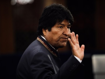 Βολιβία: Παραιτήθηκε ο Έβο Μοράλες μετά από παρέμβαση του στρατού και της αστυνομίας