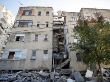 Στους 25 οι νεκροί στην Αλβανία -  Στέγαση των σεισμόπληκτων οικογενειών σε δομές φιλοξενίας