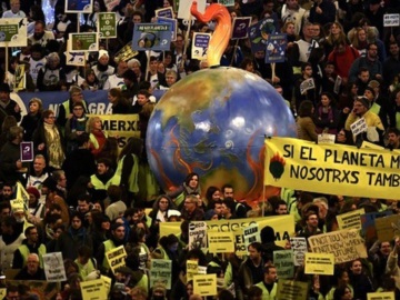 Ισπανία-Κλίμα: 500.000 ή 15.000 διαδηλωτές στην Μαδρίτη; Οι διοργανωτές και η αστυνομία δίνουν διαφορετικές εκτιμήσεις για την χθεσινή πορεία