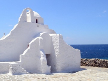 Δείτε ποιοι διάσημοι κάνουν φέτος τις διακοπές τους στην Ελλάδα