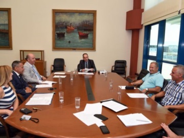Θέματα τουριστικών ημερόπλοων συζητήθηκαν στο Υπουργείο Ναυτιλίας