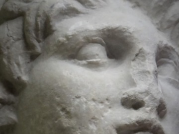 Η αναπάντεχη ανακάλυψη γλυπτού του Μεγάλου Αλεξάνδρου - Ηταν παραπεταμένο στην αποθήκη του μουσείου Βέροιας