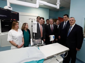 Γ. Πατούλης: Η Περιφέρεια Αττικής συμβάλλει στη θωράκιση της υγείας των πολιτών μέσα από τη διάθεση ιατρικών μηχανημάτων υψηλής τεχνολογίας