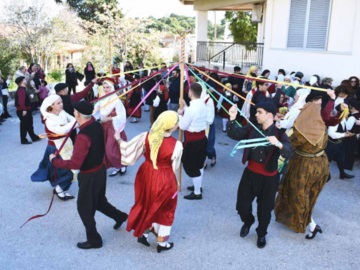 Την Κυριακή ξεδιπλώνει τις χρωματιστές του κορδέλες το Γαϊτανάκι της Χορευτικής Ομάδας Ερμιόνης