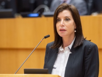 Αποσύρεται από το ευρωψηφοδέλτιο της ΝΔ η Άννα-Μισέλ Ασημακοπούλου