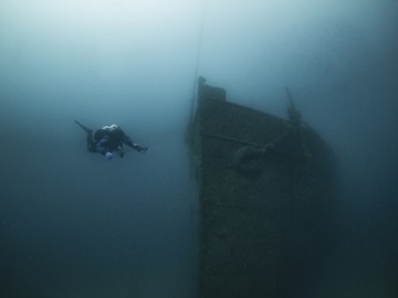 Μια θάλασσα σπαρμένη με ναυάγια - Πού θα ανοίξουν τα πρώτα υποβρύχια μουσεία 