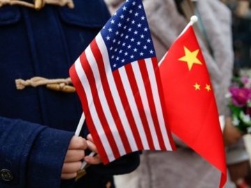 Πεκίνο: «Εις βάθος» συζητήσεις με την Ουάσινγκτον για προσωρινή εμπορική συμφωνία