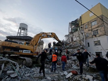 Αλβανία: Καταστροφικός σεισμός 6,4 ρίχτερ - Πληροφορίες για 5 νεκρούς 