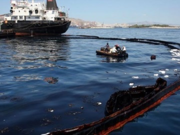 Να επανεξετασθούν τα αιτήματα αποζημίωσης των αλιέων και των τουριστικών επιχειρήσεων που επλήγησαν από το ναυάγιο του Δ/Ξ «Αγία Ζώνη ΙΙ» ζήτησε ο ΥΝΑΝΠ 