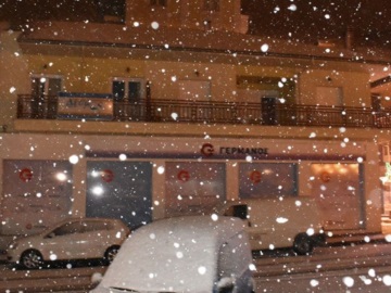 Στα λευκά η Βόρεια Ελλάδα -Εντονη χιονόπτωση, το έστρωσε σε Φλώρινα, Ξάνθη, πόλεις και χωριά της Θράκης 