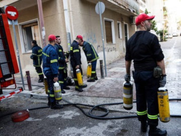 Άνδρας ανασύρθηκε νεκρός μετά από πυρκαγιά στο Χαλάνδρι - Από κεριά που άναψε για να ζεσταθεί προκλήθηκε η πυρκαγιά