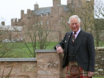Ο Πρίγκιπας Κάρολος δεν έγινε βασιλιάς αλλά... ξενοδόχος - Ανοίγει ένα Bed and Breakfast στη Σκωτία