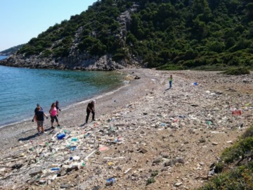 Δημητριάδης: Κανένας φορέας στην Ελλάδα δεν ασχολείται με την καθαριότητα του παράκτιου χώρου