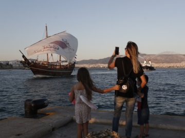 Οι δεσμοί φιλίας μεταξύ Κατάρ-Ελλάδας εκφράσθηκαν κατά την άφιξη του «Fath El Kheir 4» στον Πειραιά