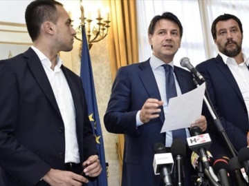 Ιταλία: Ο Σαλβίνι βιάστηκε και έχασε - Κυβέρνηση συνεργασίας Πέντε Αστέρων &amp; Δημοκρατικού Κόμματος