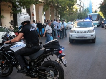 Επιχείρηση της αστυνομίας και σε δεύτερο υπό κατάληψη κτίριο στην Αχαρνών
