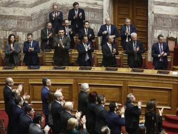Με 261 ψήφους η Αικ. Σακελλαροπούλου νέα Πρόεδρος της Δημοκρατίας - Συγχαρητήρια από Παυλόπουλο - Τι δήλωσε ο Μητσοτάκης 