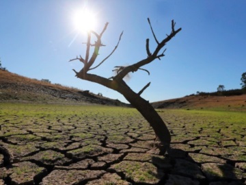 Χρ. Ζερεφός: Ερημοποίηση στο 40% της Ελλάδας, σε περίπτωση μη προσαρμογής στην κλιματική αλλαγή