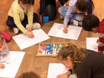 Το γράψιμο με το χέρι, και όχι με το πληκτρολόγιο, κάνει τα παιδιά εξυπνότερα, υποστηρίζουν Νορβηγοί επιστήμονες