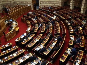 Καταψηφίστηκε η πρόταση δυσπιστίας του ΣΥΡΙΖΑ κατά του Χρήστου Σταϊκούρα