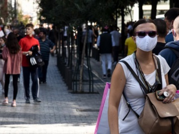 Κορωνοϊός: Συναγερμός για το νέο αρνητικό ρεκόρ - «Η χρήση μάσκας μπορεί να σώσει μέχρι και 240.000 ζωές»