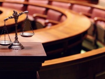 Ένωση Δικαστών και Εισαγγελέων: Αντισυνταγματική η απαγόρευση συναθροίσεων