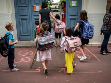 Κλείνουν σταδιακά τα σχολεία στην Ευρώπη