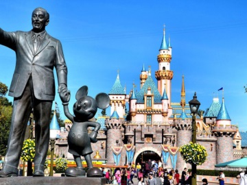 Σε 32.000 απολύσεις προχωρεί η Walt Disney μέχρι τα τέλη Μαρτίου