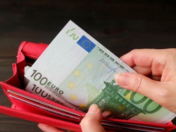 Επίδομα 800 ευρώ: Αντίστροφη μέτρηση για πληρωμές εργαζομένων σε πληττόμενες επιχειρήσεις