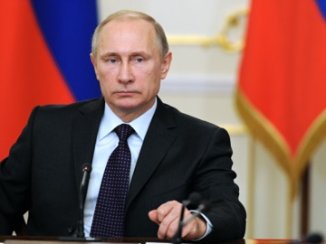 Ο Πούτιν ελπίζει στην επιτυχή συνεργασία με την AstraZeneca για το εμβόλιο