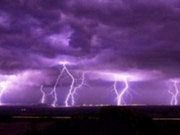 Meteo του Αστεροσκοπείου: Επιδείνωση του καιρού την Πέμπτη με βροχές και καταιγίδες σε πολλές περιοχές
