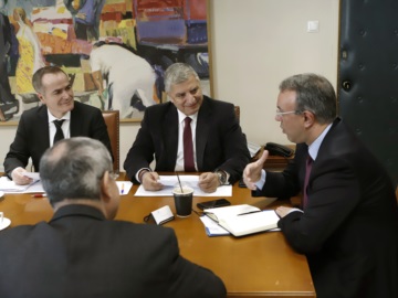 Συνάντηση του Περιφερειάρχη Αττικής Γ.Πατούλη με τον υπουργό Οικονομικών Χρ.Σταϊκούρα