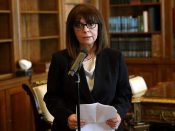 Η Κ. Σακελλαροπούλου θα επισκεφθεί το υπουργείο Εθνικής Aμυνας