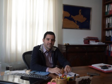 Γιάννης Δημητριάδης: Η πεζοδρόμηση οδών η μόνη λύση για τα τραπεζοκαθίσματα των καταστημάτων εστίασης στα νησιά 