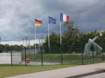 Εκκληση Γάλλων και Γερμανών βουλευτών: «Ανοίξτε τα σύνορα τώρα»