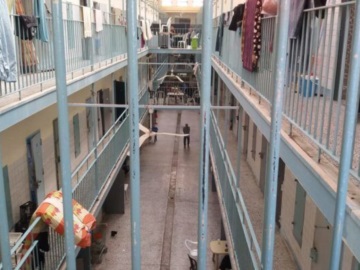 Σωματείο Εργαζομένων Δικαστικής Φυλακής Κορυδαλλού: «Βρε σατανάδες, 20 είμαστε όλοι κι όλοι…» 