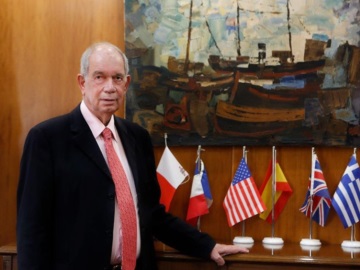 Συνάντηση Νίκου Αλεξίου με τον Συμπαραστάτη Δημότη και Επιχείρησης Πειραιά Γεώργιο Δαβάκη.  