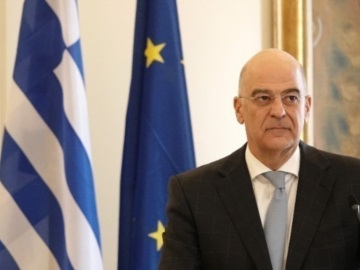 Άγρια κόντρα κυβέρνησης με ΣΥΡΙΖΑ για τον Εβρο - Δένδιας: «Συμφωνείτε με ακροδεξιά fake news;»