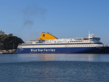 Τραγωδία στο «Blue Star Chios»-Νεκρός 45χρονος ναυτικός