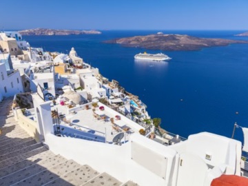 Η Ελλάδα στο «TOP 3» των τουριστικών προορισμών της Μεσογείου