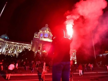 Καζάνι που βράζει η Σερβία μετά την απόφαση Βούτσιτς για lockdown στο Βελιγράδι 