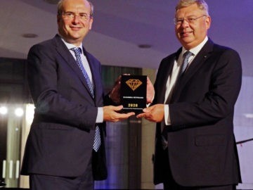 ΕΛΠΕ: Βραβείο Κορυφαίας Εταιρίας της Δεκαετίας στα “Diamonds of the Greek Economy&quot; 