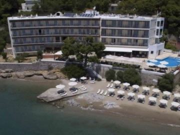 To SM προτείνει διαμονή στον Πόρο: Golden View Beach Hotel 