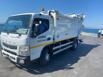 Ενισχύεται με δύο νέα οχήματα η Υπηρεσία Καθαριότητας του Δήμου Αίγινας