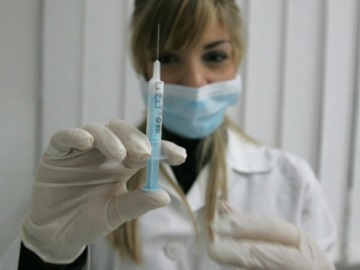 Εμβόλιο για τον κορωνοϊό: Η ΕΕ συμφώνησε με την AstraZeneca για αγορά τουλάχιστον 300 εκατ. δόσεων