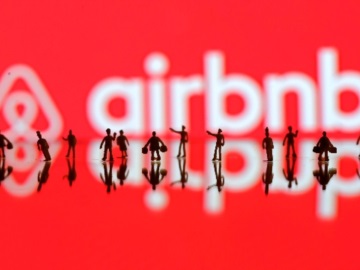 Airbnb: Stop στα πάρτι στα σπίτια και τις βίλες της- Μέχρι 16 άτομα στα μεγάλα σπίτια