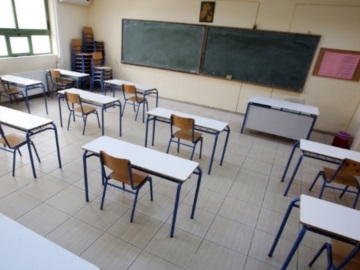 Eυρωπαία επίτροπος: Πρέπει να είμαστε προσεκτικοί και να επιστρέψουν τα παιδιά στις τάξεις τους με ασφάλεια
