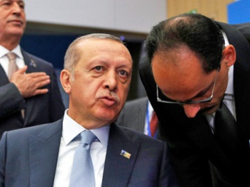 Ο εκπρόσωπος του Ερντογάν μιλά τώρα για «ειρηνική επίλυση»: Η Τουρκία θα υπερασπιστεί τα δικαιώματά της στο μέτωπο και στο τραπέζι 