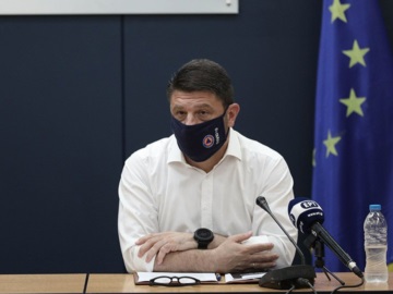 Μέτρα για τον κορωνοϊό - Αττική: Υποχρεωτική χρήση μάσκας σε όλους τους κλειστούς χώρους εργασίας και στις πλατείες